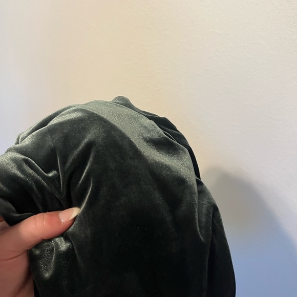 Gianni Bini Pam Velvet Mini Dress in Hunt Green Size Medium - Picture 7 of 7